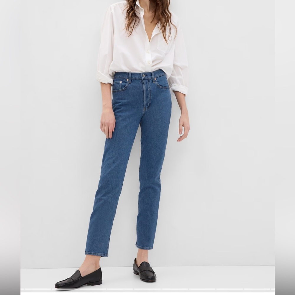 Gap Cheeky Straight High Rise